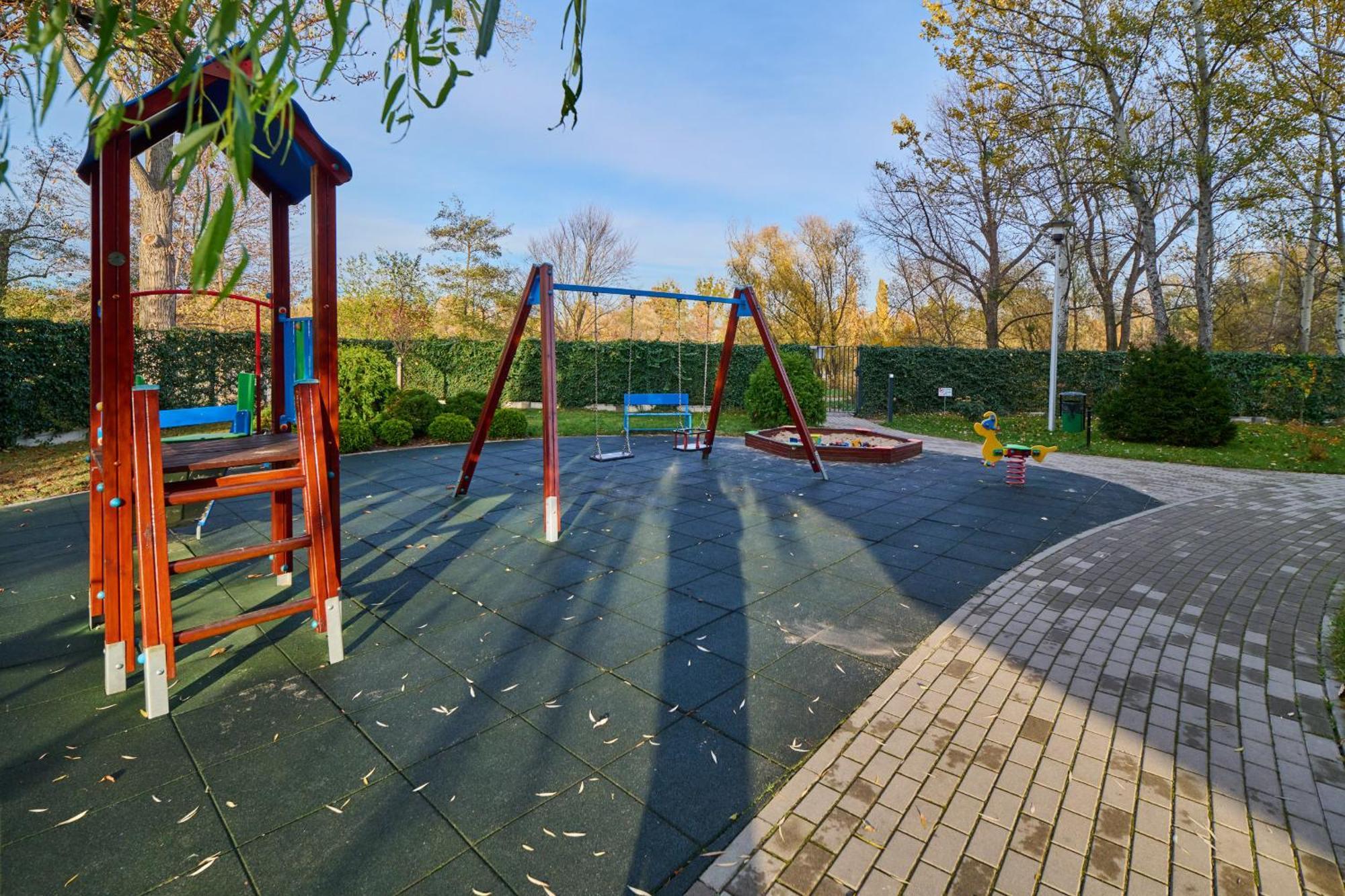 Comfortable Apartment Krakowska Wroclaw With Free Parking By Noclegi Renters Экстерьер фото